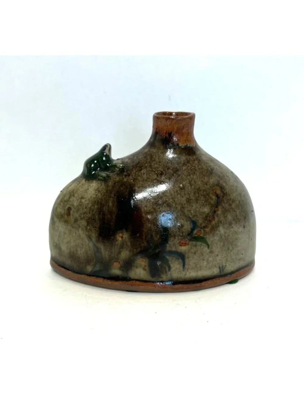Vintage Studio Art Frog Bud Vase High Gloss Ceramic Floral Detailing Felt Pads